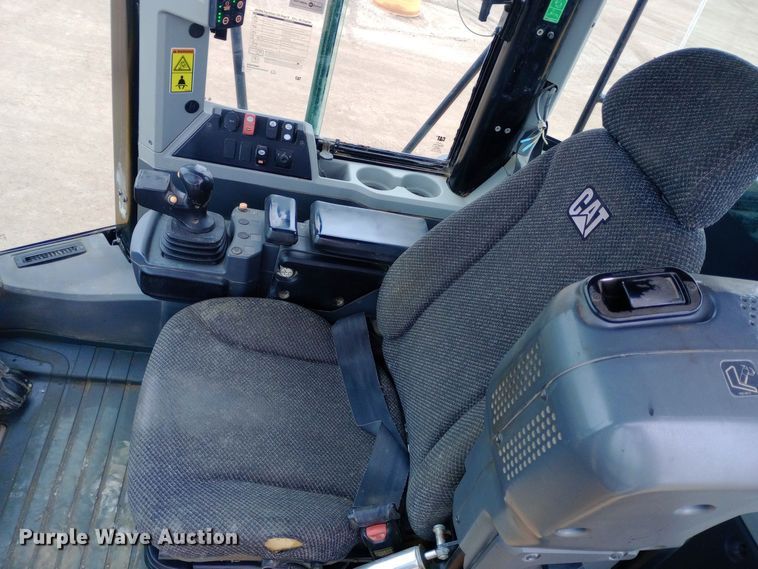 image for item EO0555 2015 Caterpillar 972M wheel loader