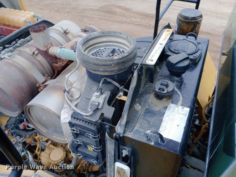 image for item EO0555 2015 Caterpillar 972M wheel loader