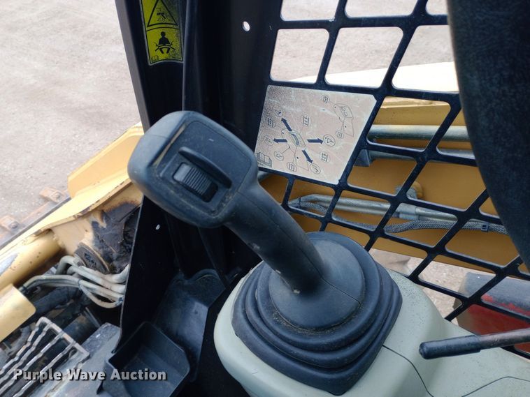 image for item EO0556 2008 Caterpillar 262C skid steer loader