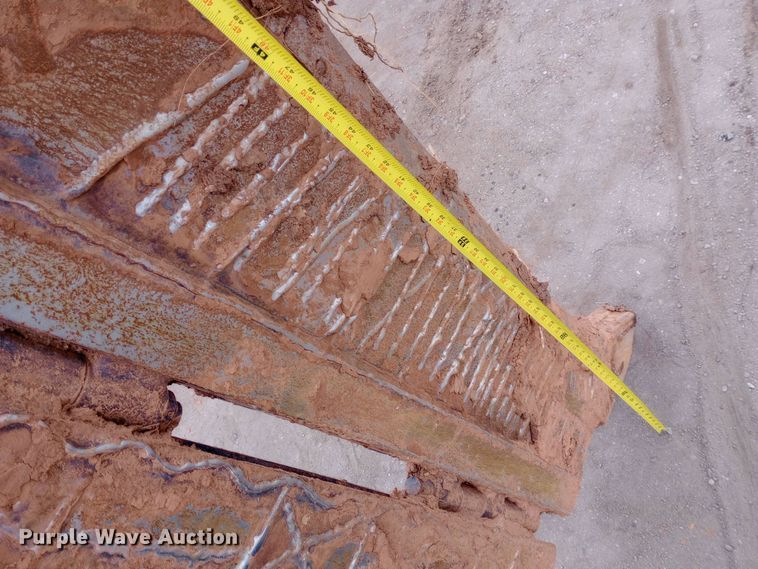 image for item EO0559 2009 Vermeer P185 Renegade cable plow