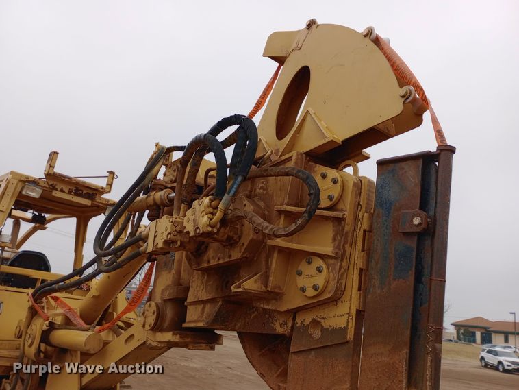 image for item EO0559 2009 Vermeer P185 Renegade cable plow