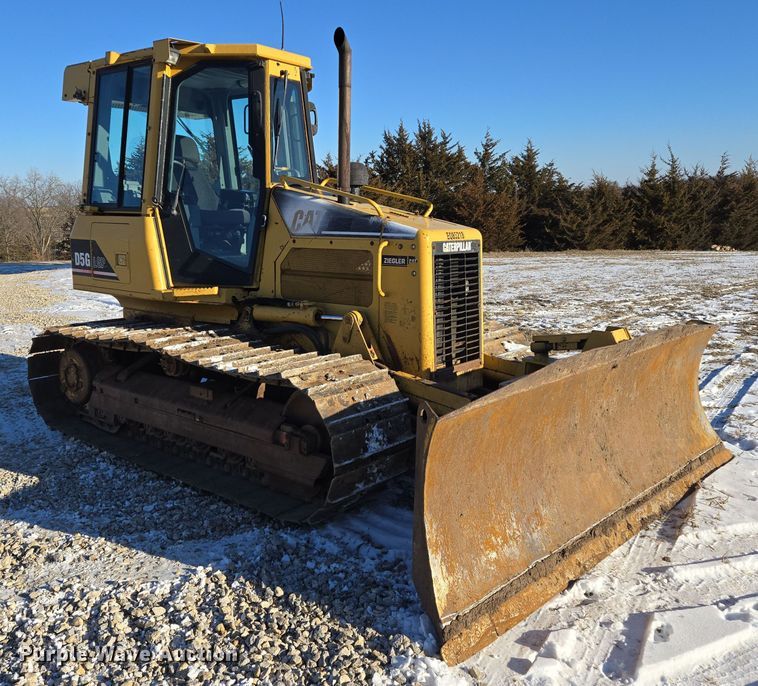 image for item EQ3898 2003 Caterpillar D5G dozer