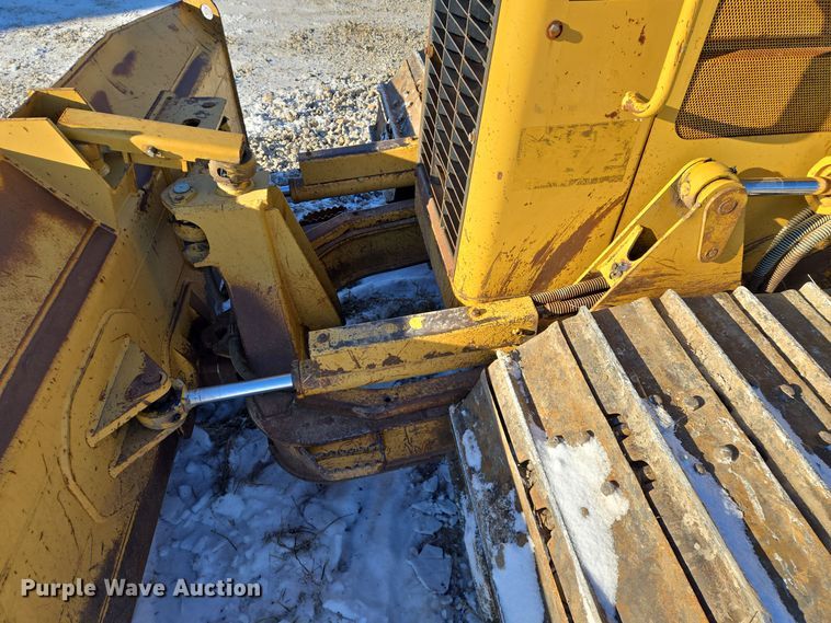 image for item EQ3898 2003 Caterpillar D5G dozer