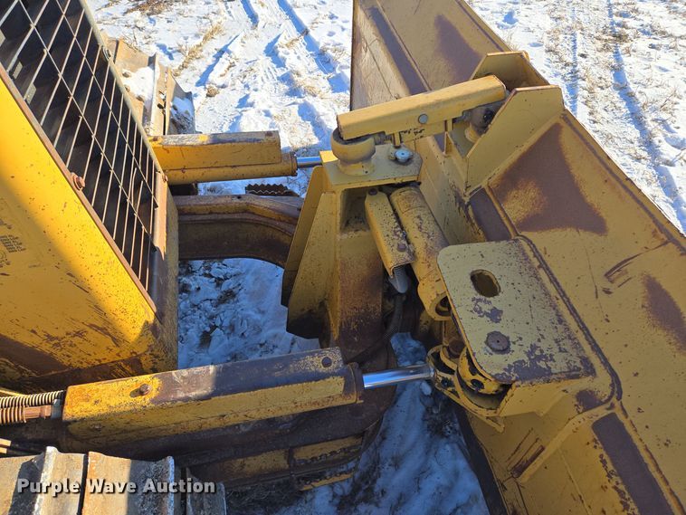image for item EQ3898 2003 Caterpillar D5G dozer