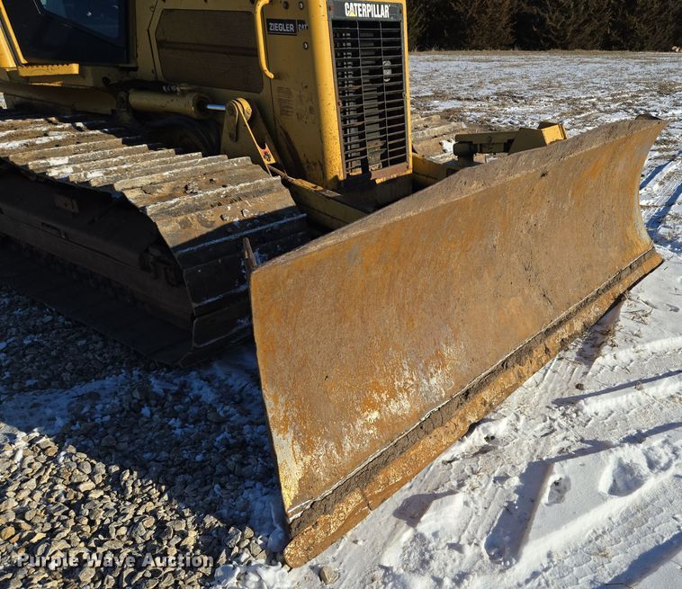 image for item EQ3898 2003 Caterpillar D5G dozer