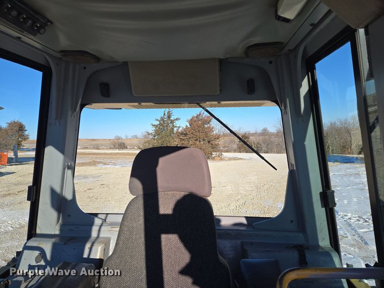 image for item EQ3898 2003 Caterpillar D5G dozer