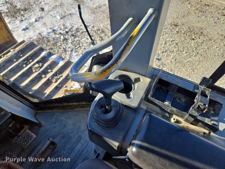 image for item EQ3898 2003 Caterpillar D5G dozer