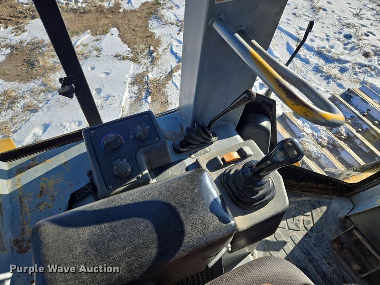 image for item EQ3898 2003 Caterpillar D5G dozer