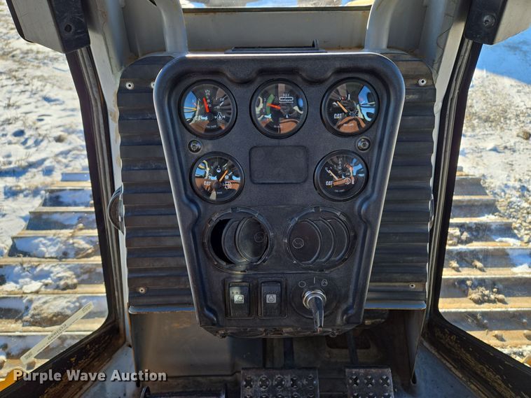 image for item EQ3898 2003 Caterpillar D5G dozer