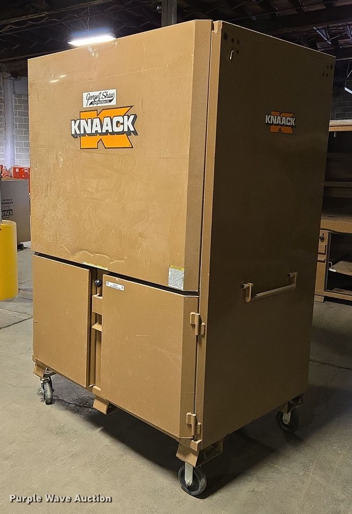 image for item EQ3922 (2) Knaack 119-01 job box 