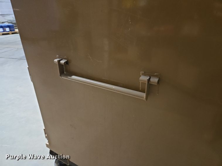 image for item EQ3922 (2) Knaack 119-01 job box 