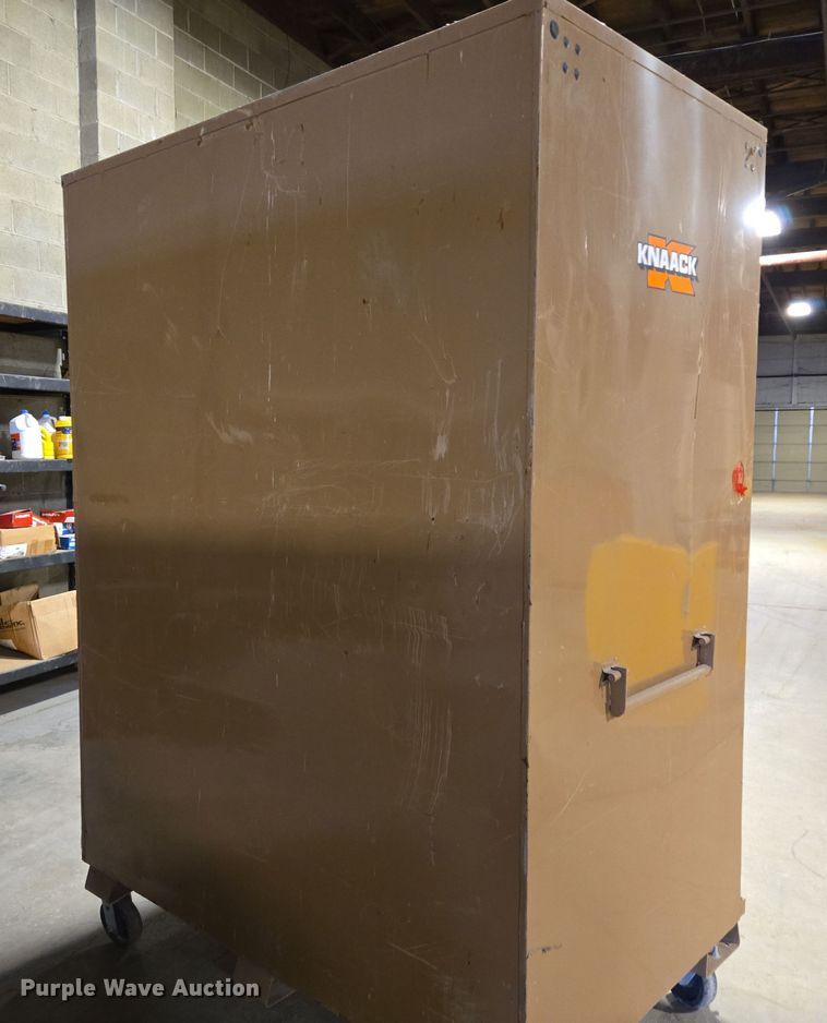 image for item EQ3922 (2) Knaack 119-01 job box 