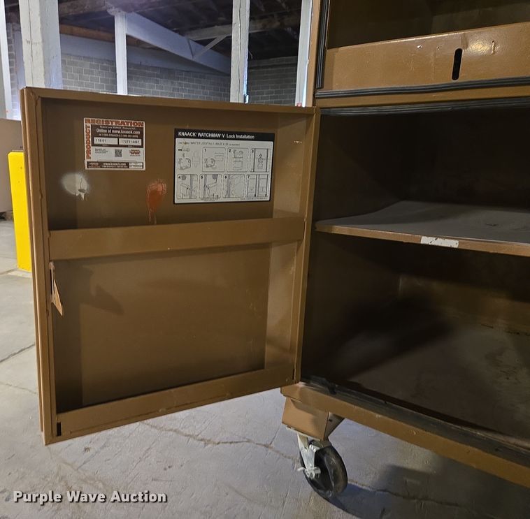 image for item EQ3922 (2) Knaack 119-01 job box 