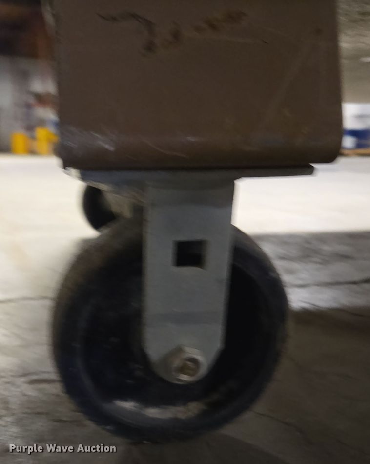 image for item EQ3922 (2) Knaack 119-01 job box 