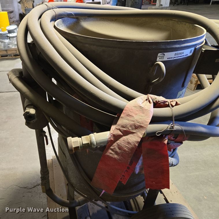 image for item EQ3924 Empire  Super-650-6P sand blaster