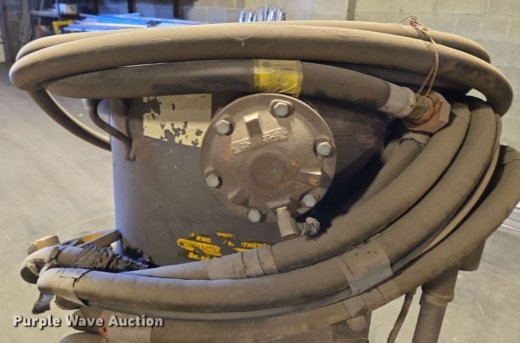 image for item EQ3924 Empire  Super-650-6P sand blaster