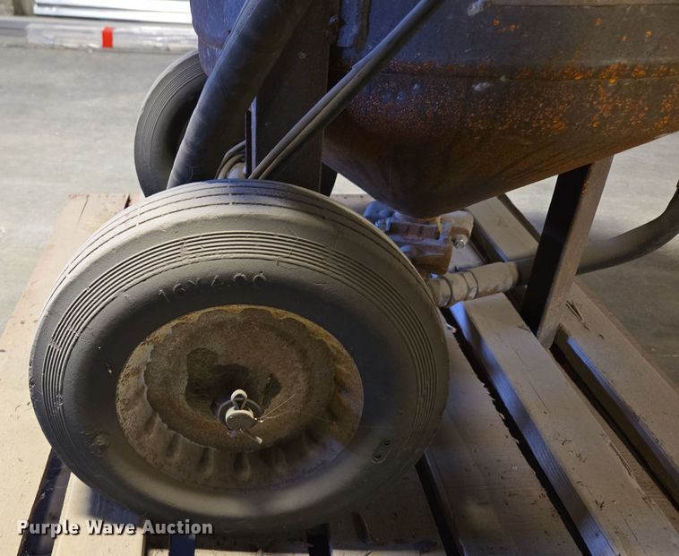 image for item EQ3924 Empire  Super-650-6P sand blaster