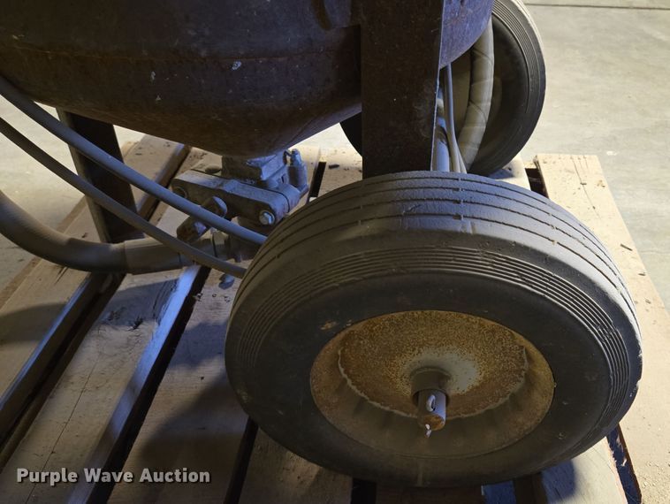 image for item EQ3924 Empire  Super-650-6P sand blaster