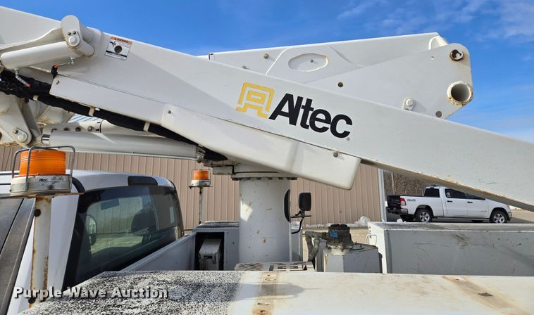 image for item EQ3932 2017 Ford F550 Super Duty XL bucket truck