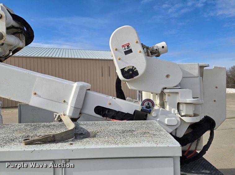 image for item EQ3932 2017 Ford F550 Super Duty XL bucket truck