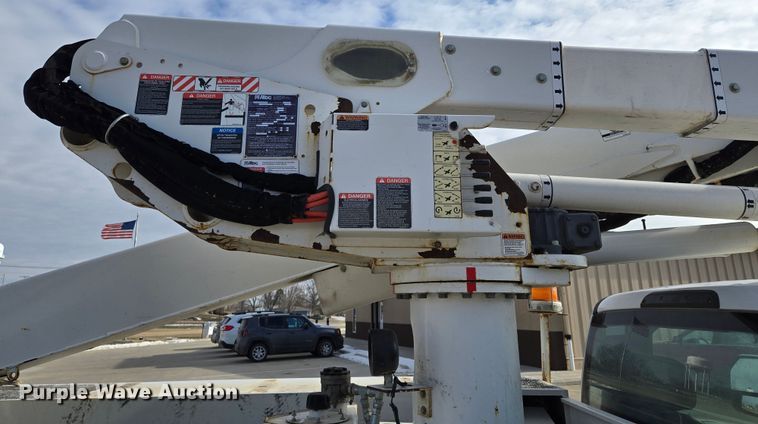 image for item EQ3932 2017 Ford F550 Super Duty XL bucket truck