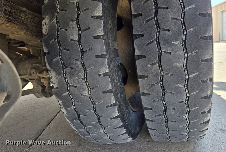image for item EQ3932 2017 Ford F550 Super Duty XL bucket truck