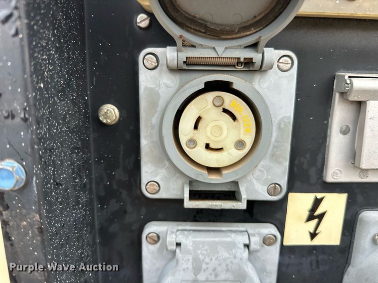 image for item ER4881 2002 Ingersoll Rand G40 generator