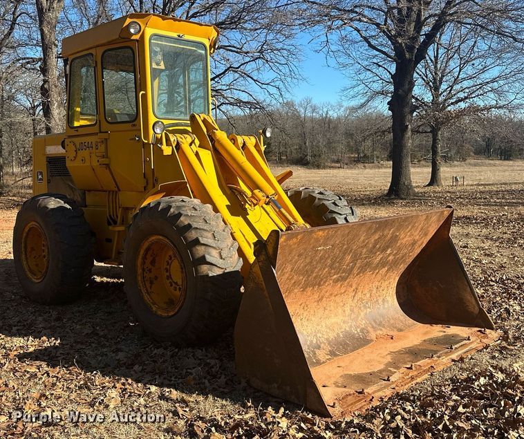 image for item ER4927 1981 John Deere 544-B wheel loader