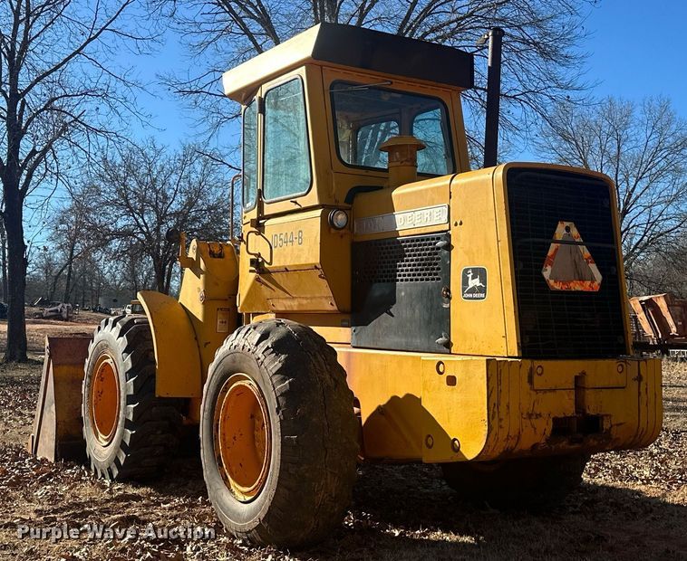 image for item ER4927 1981 John Deere 544-B wheel loader