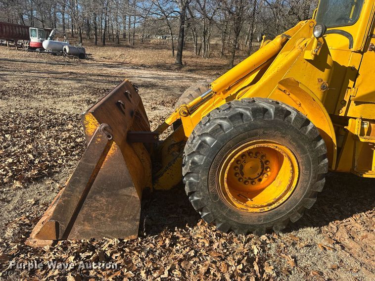 image for item ER4927 1981 John Deere 544-B wheel loader
