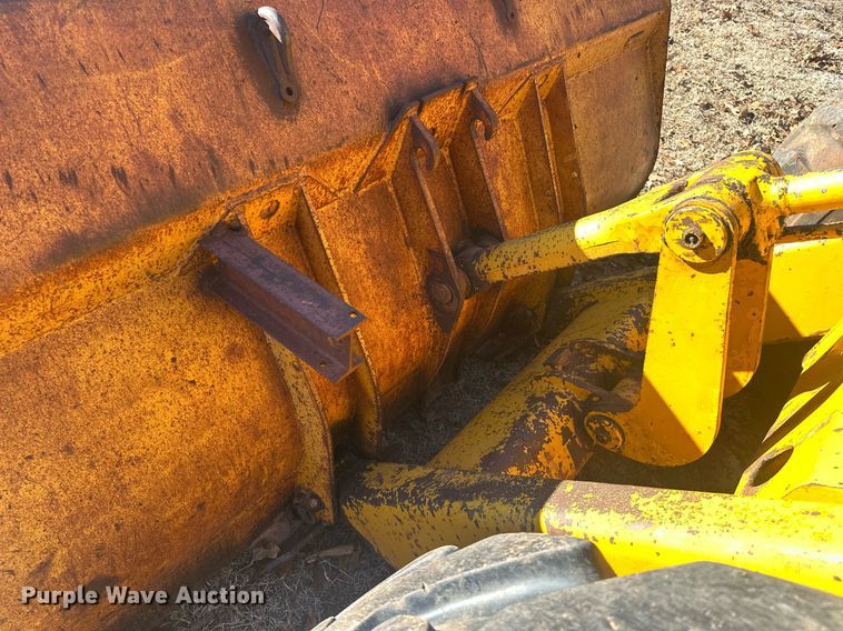 image for item ER4927 1981 John Deere 544-B wheel loader