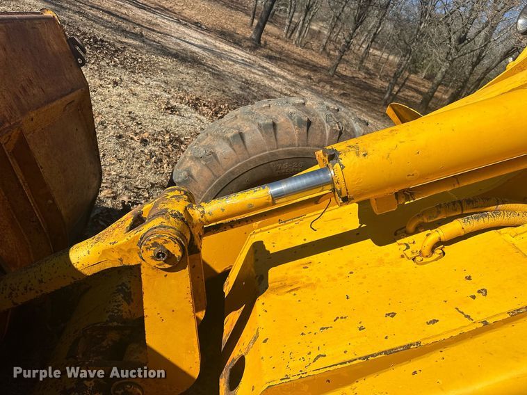 image for item ER4927 1981 John Deere 544-B wheel loader