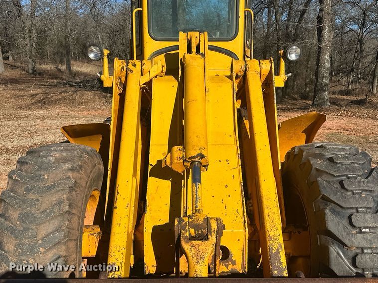 image for item ER4927 1981 John Deere 544-B wheel loader