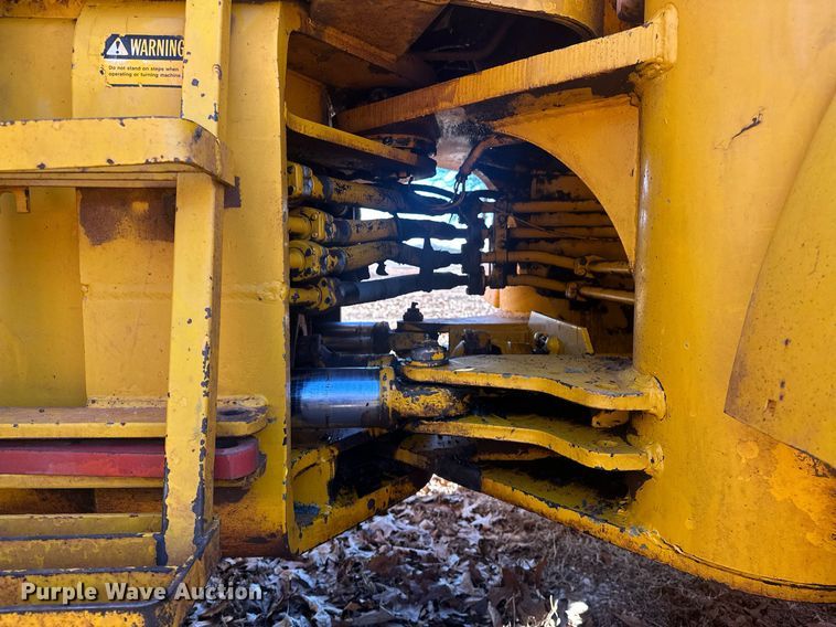 image for item ER4927 1981 John Deere 544-B wheel loader