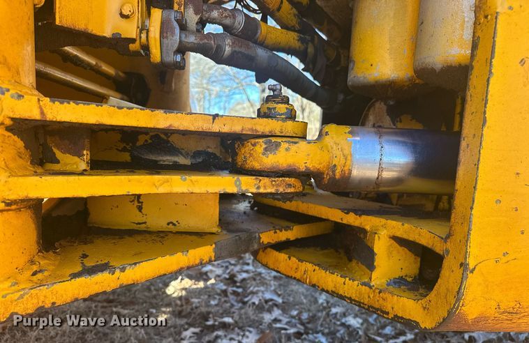 image for item ER4927 1981 John Deere 544-B wheel loader