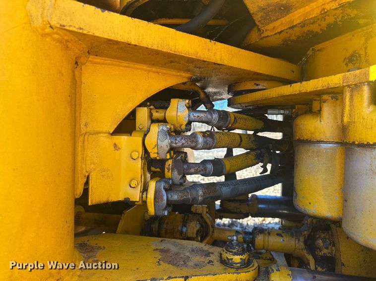 image for item ER4927 1981 John Deere 544-B wheel loader