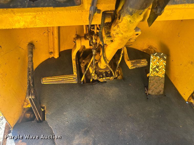 image for item ER4927 1981 John Deere 544-B wheel loader