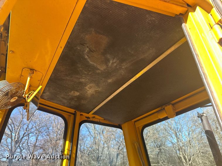 image for item ER4927 1981 John Deere 544-B wheel loader