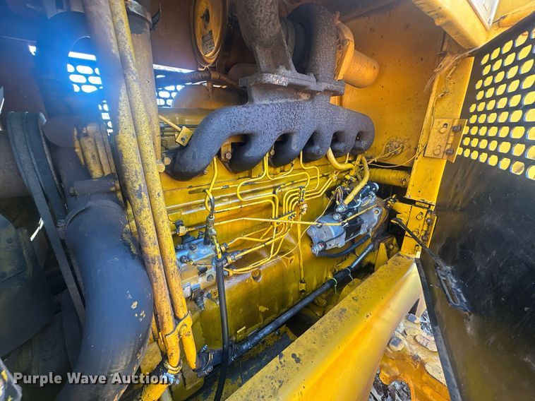 image for item ER4927 1981 John Deere 544-B wheel loader