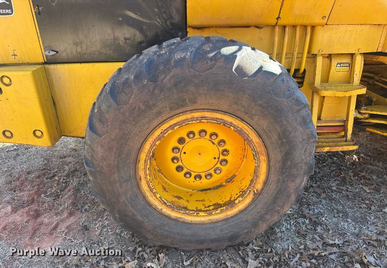 image for item ER4927 1981 John Deere 544-B wheel loader