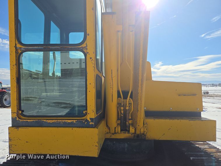 image for item ER5119 1979 John Deere 690B excavator