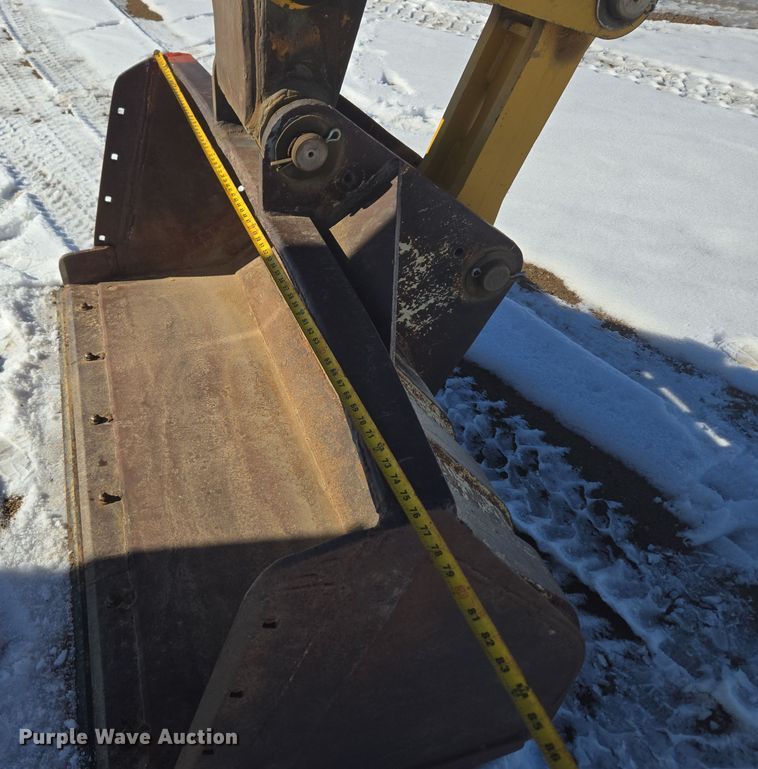 image for item ER5119 1979 John Deere 690B excavator