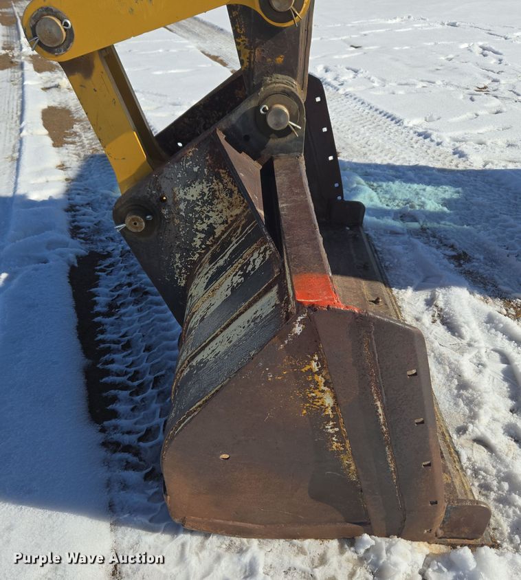 image for item ER5119 1979 John Deere 690B excavator