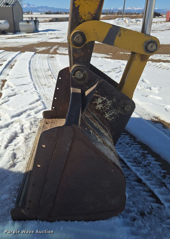 image for item ER5119 1979 John Deere 690B excavator