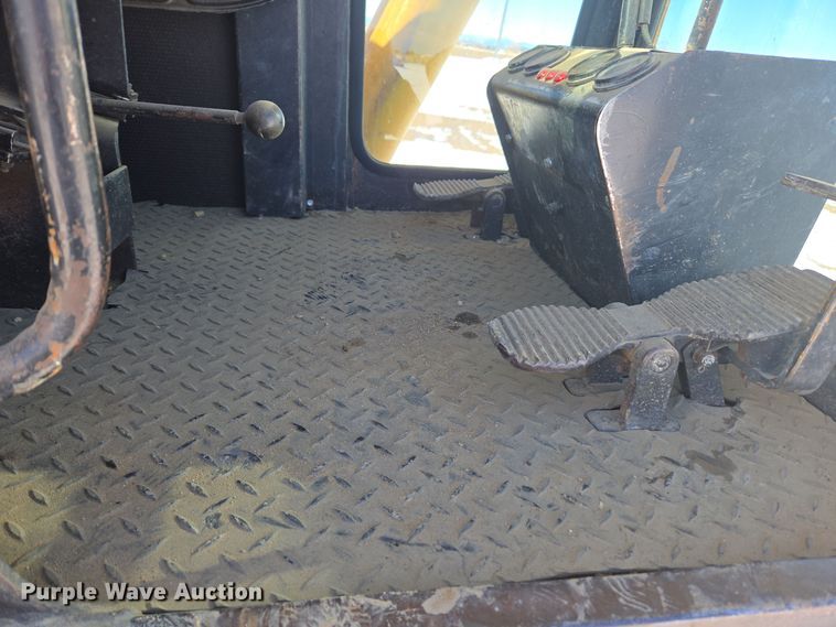 image for item ER5119 1979 John Deere 690B excavator