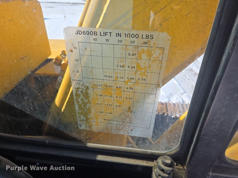 image for item ER5119 1979 John Deere 690B excavator