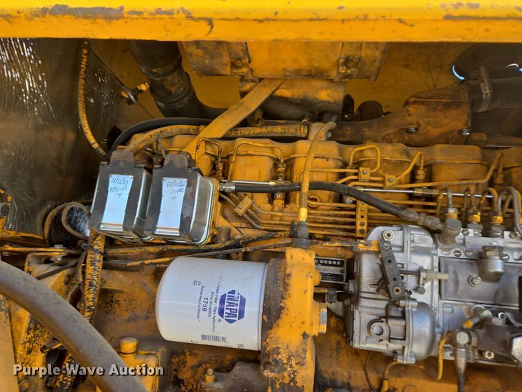 image for item ER5119 1979 John Deere 690B excavator