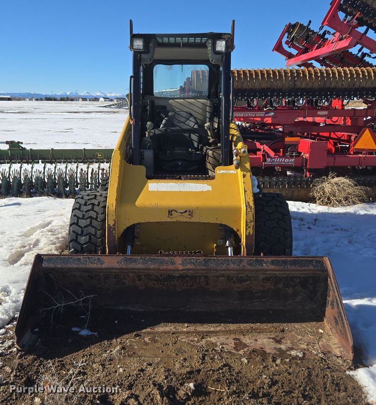 image for item ER5123 2013 Caterpillar 236B3 skid steer loader