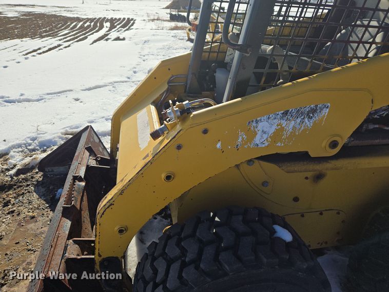 image for item ER5123 2013 Caterpillar 236B3 skid steer loader