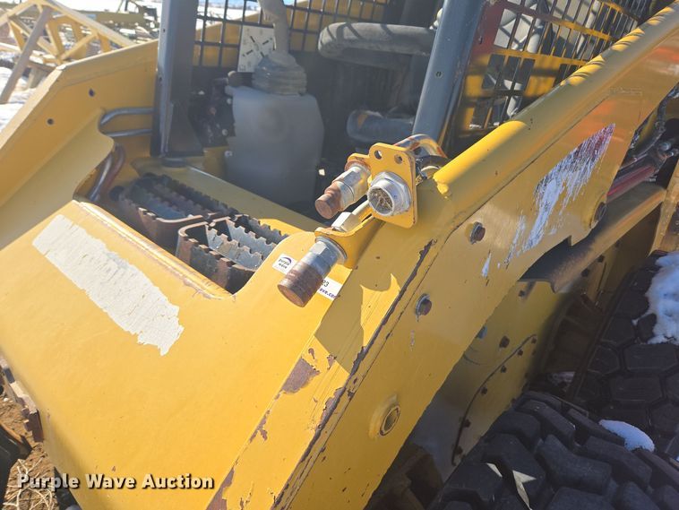 image for item ER5123 2013 Caterpillar 236B3 skid steer loader